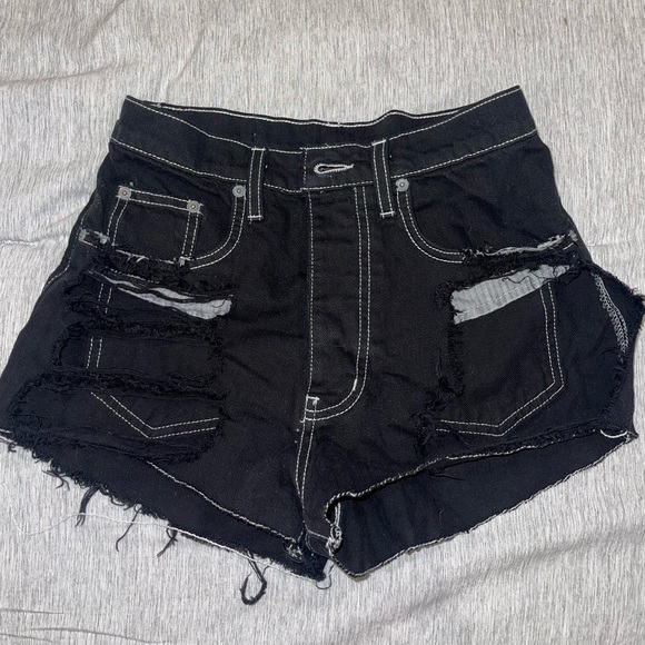 Black Distressed Carmar shorts - Picture 3 of 4